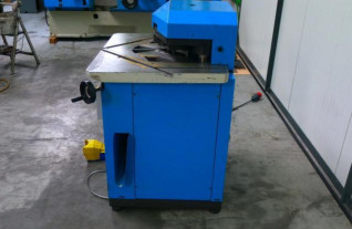 uithoekers-hydraulic-notching-machine-2108-2