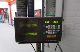 universal-turning-lathe-drehmaschine-2069-5