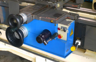 luz-drehmaschine-universal-drehmaschine-2058-2