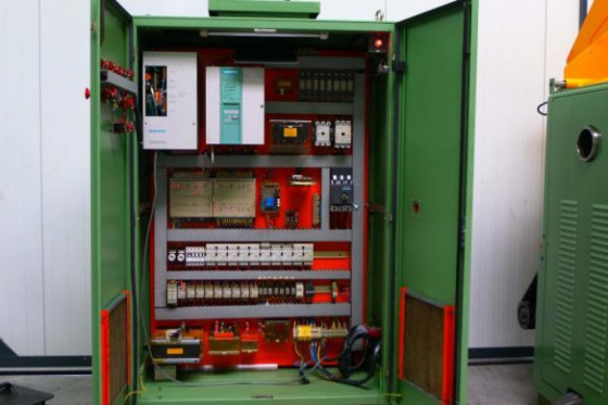 EST TICINO - est ticino et bm 520 Universal sliding bed lathe 
