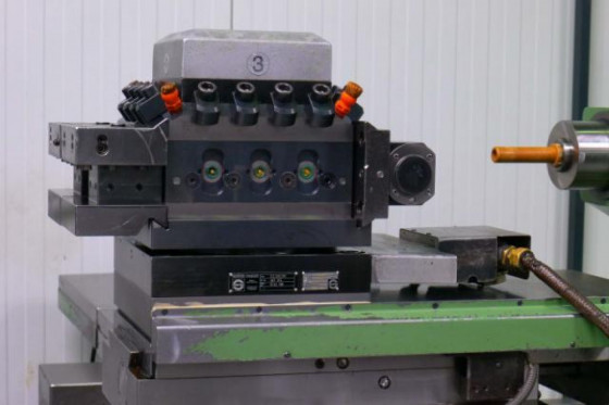 EST TICINO - est ticino et bm 520 Universal sliding bed lathe 