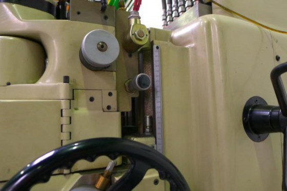 Moore G18 cnc