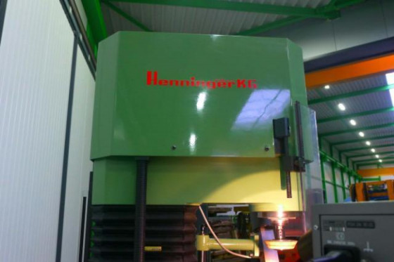 Henninger Technica Vertical Centre Grinding machin