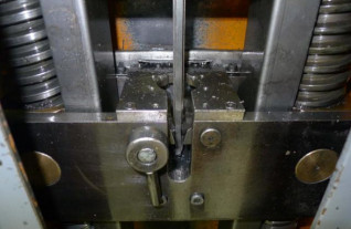 brootsmachines-rausch-senkrecht-raummaschine-rs-4-1938-3