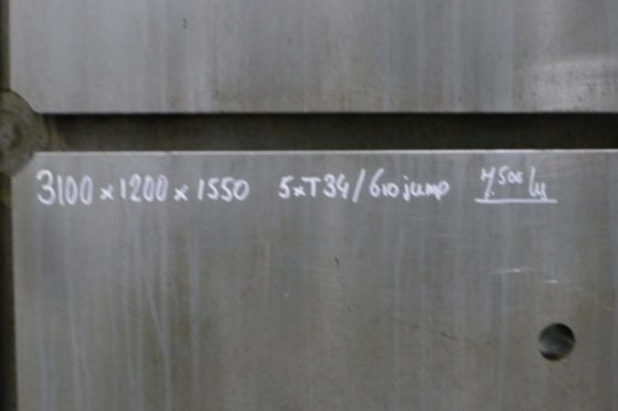 Height = 3.100