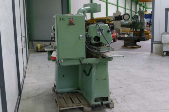JONES & SHIPMAN - Universal cylindrical grinder