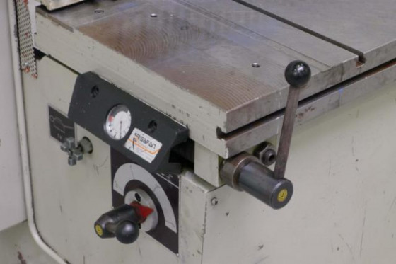 Hydraulisch tafelshere