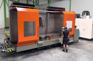 VICTOR X-300 5 axis maching center with B & C-Axis Simultaneous MACH4METAL 7216 1 DMG DMF iTNC 530