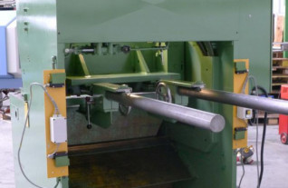 plaatscharen-fasti-hydraulische-tafelshere-fasti-guillotine-1840-5