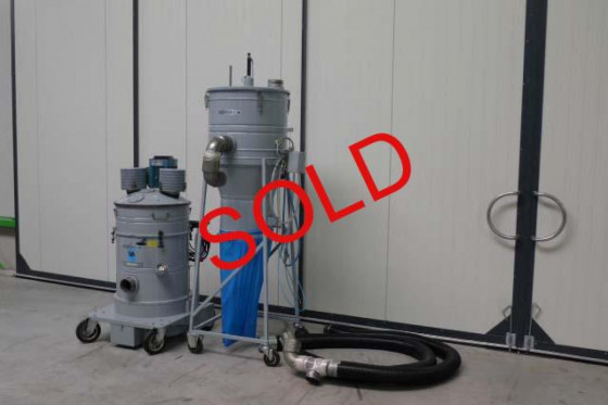 industrial vacuum cleaner