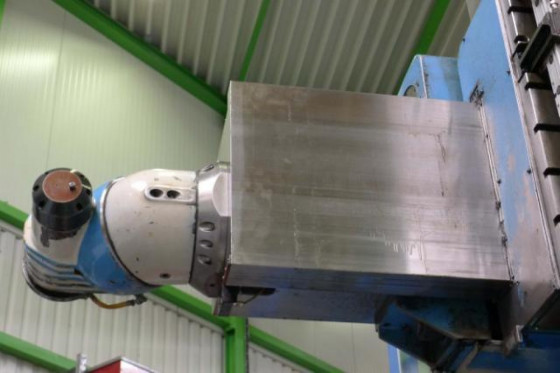 Floor type bedmilling Fahrstander Fraesmaschine