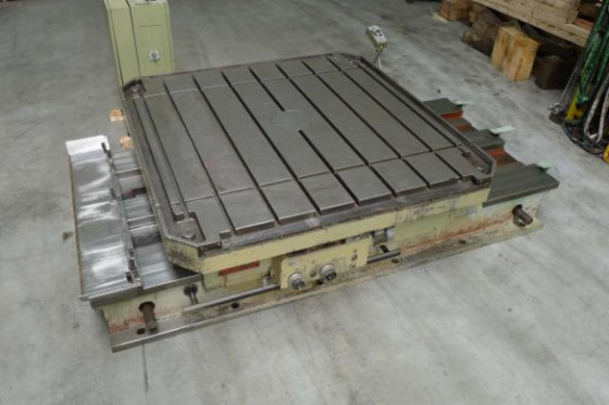 TOS - rotary table tos varnsdorf drehtisch bohrwerks