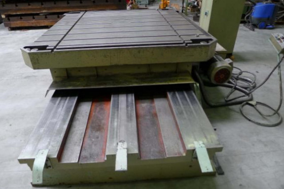 TOS - rotary table tos varnsdorf drehtisch bohrwerks
