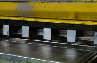 plaatscharen-rabba-heavy-duty-guillotine-1651-3