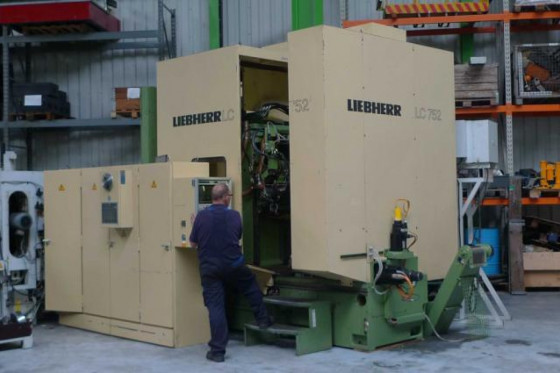Liebherr CNC 6 axis Gearhobber