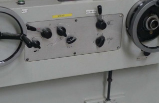 rondslijpmachines-rund-schleiffmaschine-cylindrical-grinder-1516-2