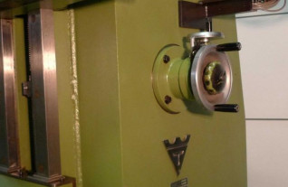 centergat-slijpmachines-zentrumschleifmaschine-zsm-1142-5