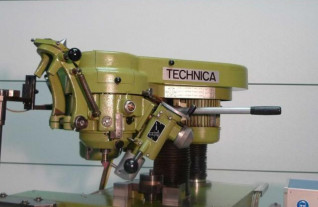 centergat-slijpmachines-zentrumschleifmaschine-zsm-1142-9