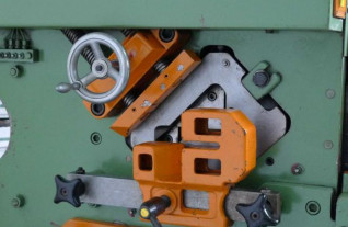knipmachines-peddinghaus-ironworker-1113-7