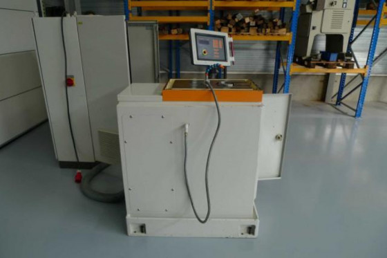 nuttenziehmaschine
