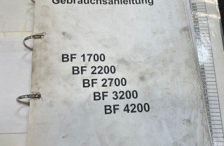8a06c178-ce7b-4aa3-9fe7-54840d1465d6.jpg