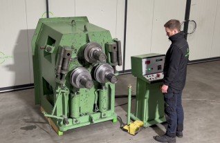 COMAC 3025 CN Section bender profile bender MACH4METAL 6953 2-2  Ø 114,3 x 3,6 x Ø 1000 mm