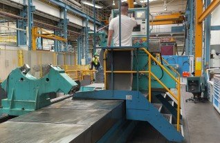 Ravensburg CNC roll grinder Ø 1200 x 6000 cylindrical walzenschleiffen NAXOS MACH4METAl 6611 2-3