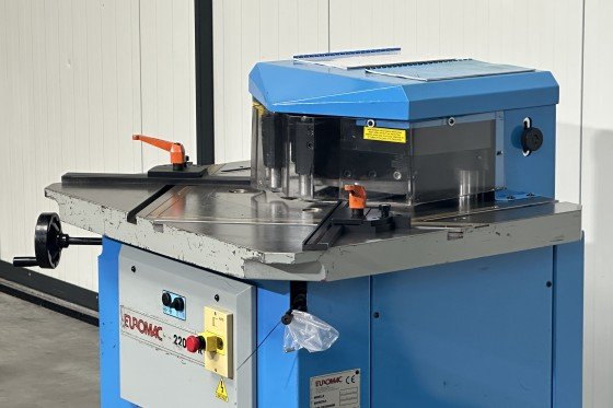 EUROMAC - 220/6 VA