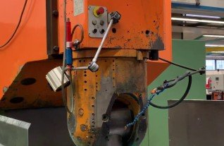 4182 =2-2 FSM 1406 - Droop & Rein 5 axis bed milling machine iTNC530