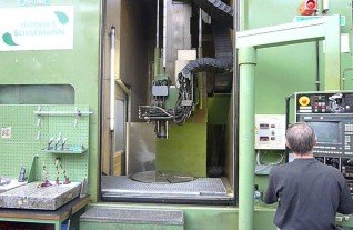 DORRIES SCHARMANN VCCS 1500 / 100 - mach4metal vertical grinding machine FOR SALE