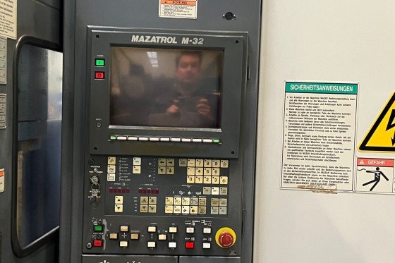 MAZAK - AJV-25 / 404N 3-axis CNC machine (VMC) used | Mach4Metal