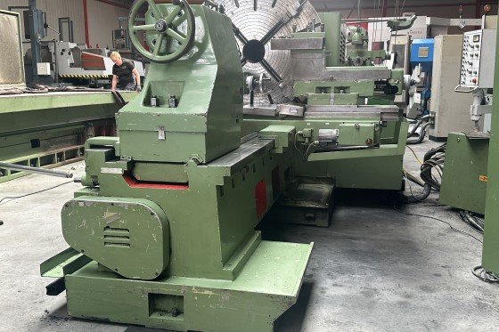 Weisser Heilbronn - GIGANT Centre lathe used | Mach4Metal