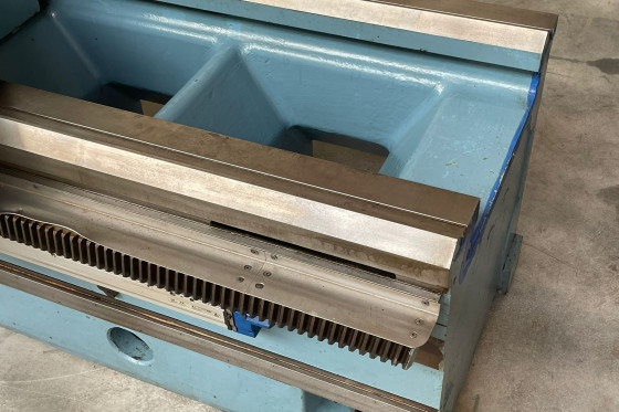VDF Wohlenberg - U 900 CNC