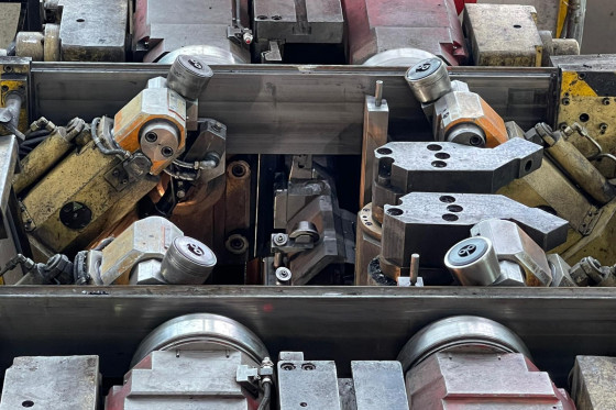 Hegenscheidt MFD - 106 T CNC