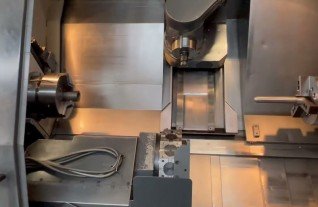 DOOSAN PUMA MX 2500 LST MILLTURN MULTITASKING Dreh und fraesmaschine MACh4METAL 6994 3-4