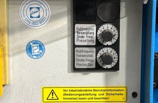 aa6276b1-0b46-4504-b2e1-6ad114b8aa30.jpg