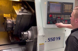BIGLIA B550 YS CNC Lathe Drehmaschine Tour Draaibank C and Y Axis MACH4METAL 2-3