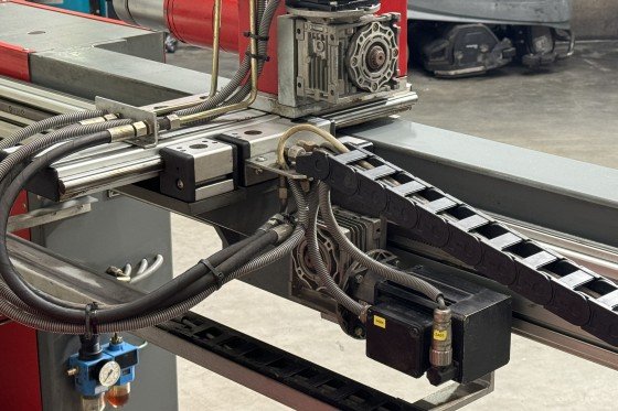 Transfluid - DB 630 CNC