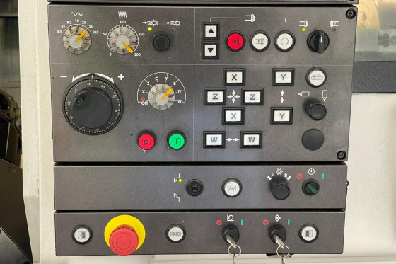 MAZAK - Integrex 300 IV-ST Multi-tasking lathe used | Mach4Metal