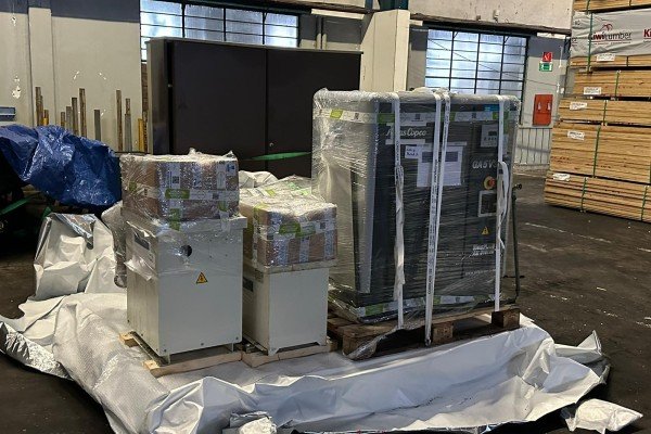 Packing & Loading BLOHM KORBER SCHLEIFRING to Australia