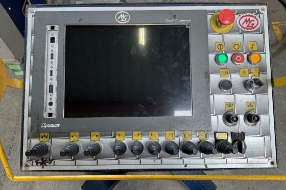 MG - AR 140