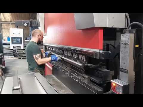 AMADA - HFE M2 1003