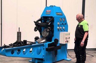 Pullmax F13C Flanging machine Boerdelmascine Mach4Metal 3000 x 13 mm