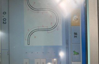918e6cf6-b8ce-40af-96cd-a3972f2bf52f.jpg