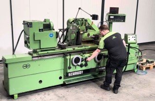 SCHAUDT E550 N x 1500 Cylindrical Rundschleiffmaschine 2-2 Mach4Metal Studer TOS BUC