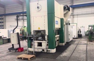 ANDRITZ KAiSER KTSU 315 Ton 3150 kN Punching Press Mach4Metal Stanzautomat Stamping machine