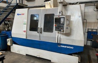 DAEWOO - MYNX 500 3-axis CNC machine (VMC) used | Mach4Metal