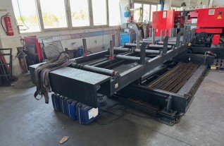 AMADA_HFA530CNC_Automatic_Band_Saw (12).jpg