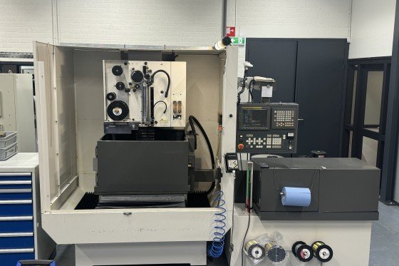 FANUC - ROBOCUTA-1iA