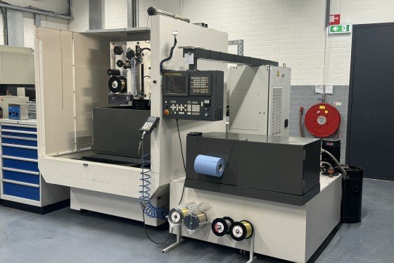 FANUC - ROBOCUTA-1iA